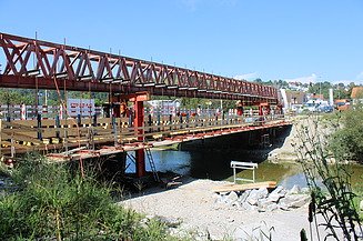 Foto von der Tössbrücke im gesamten mit Brückenlehrgerüst