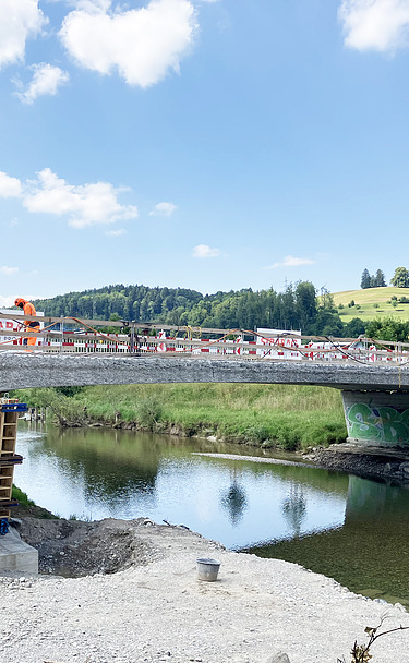 Foto von Bauarbeiten an der Tössbrücke