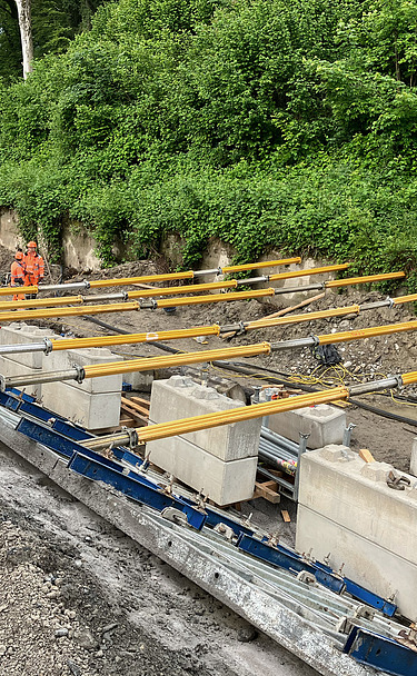 Foto von Arbeiten im Oberwasserkanal