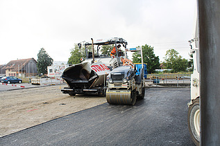 Foto von Asphalteinbau bei Agrola (Landi Tankstellen)