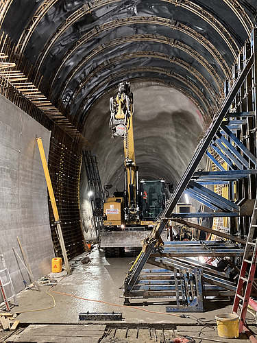 Im Kerenzerbergtunnel / Sicherheitsstollen